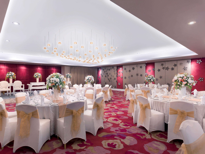 Business Facilities