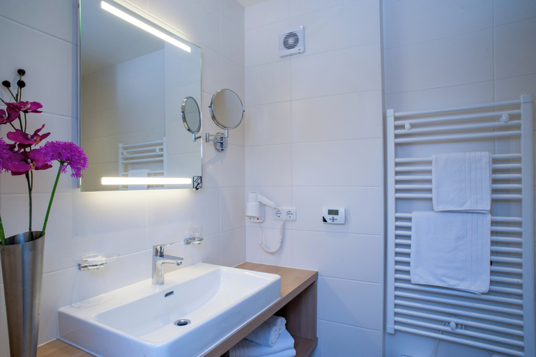 Bathroom 4, Hotel Rumer Hof, Innsbruck Land