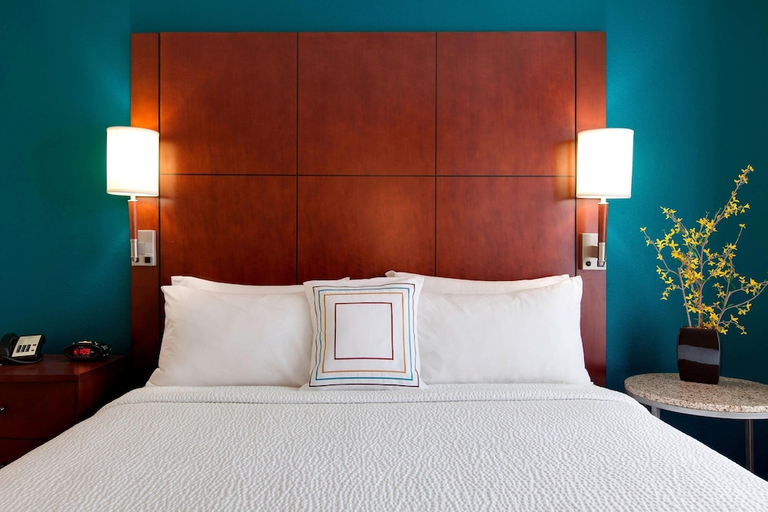 Bedroom 2, Residence Inn Chicago Midway Airport, Cook