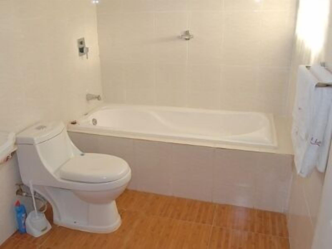 Bathroom, Prime Lodge, Lusaka