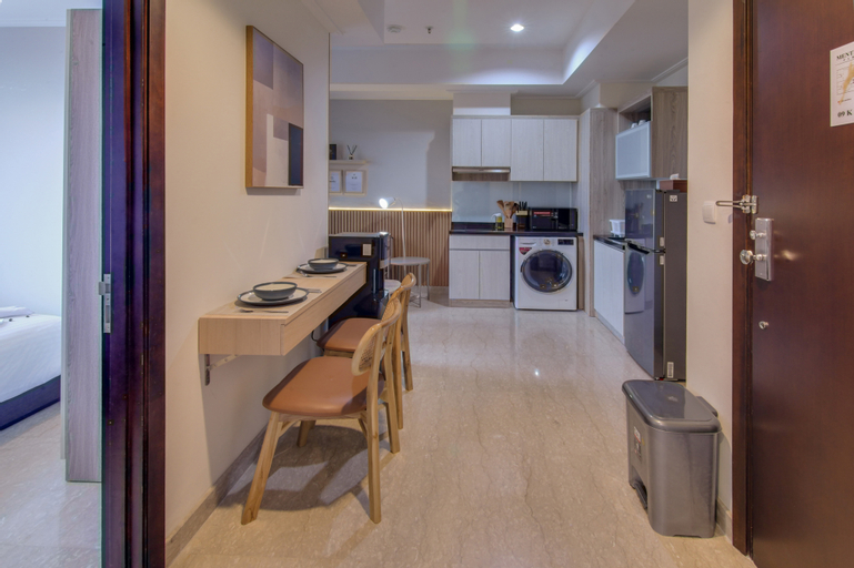 Dining Room 9