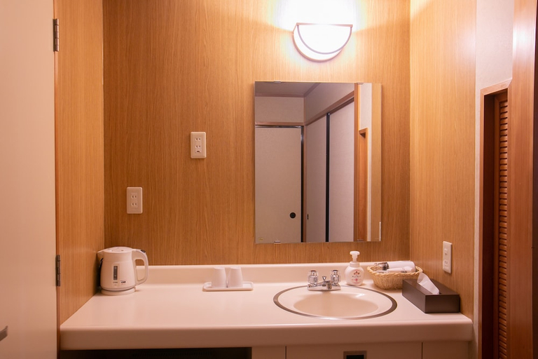 Bathroom 4, Kamenoi Hotel Kochi, Ino