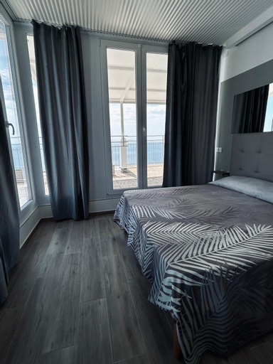 Bedroom 14