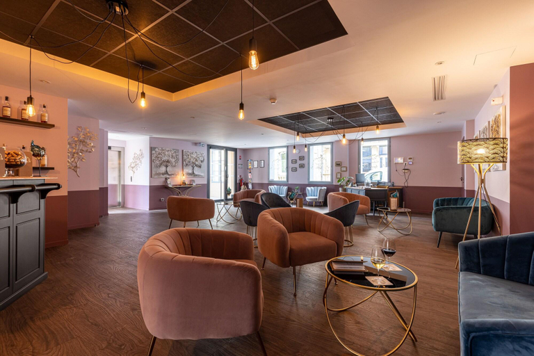 Public Area 2, Hotel Restaurant Des Augustins, Dordogne