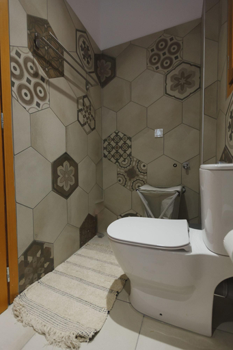 Bathroom 4, Stellatos House, Ionian Islands