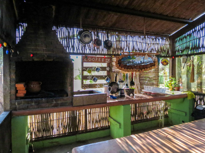 Food & Drinks