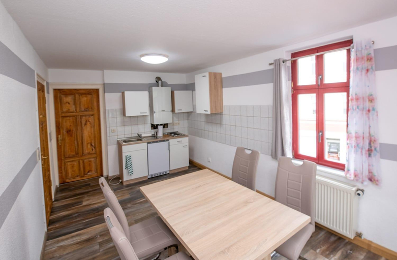 Others 4, Lindenring Pension, Burgenlandkreis