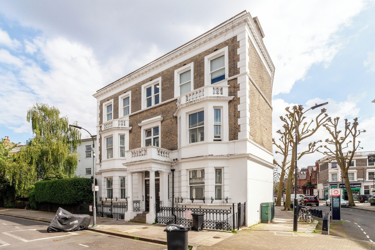 Exterior & Views 2, Prime Location - Stylish Apartment, London