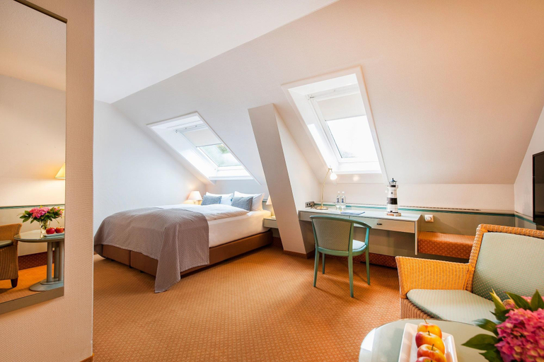 Bedroom 3, Hotel Birke - Appartments Waldesruh, Kiel