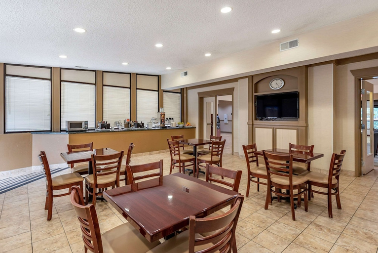 Food & Drinks 4, Comfort Suites Chesapeake - Norfolk, Chesapeake