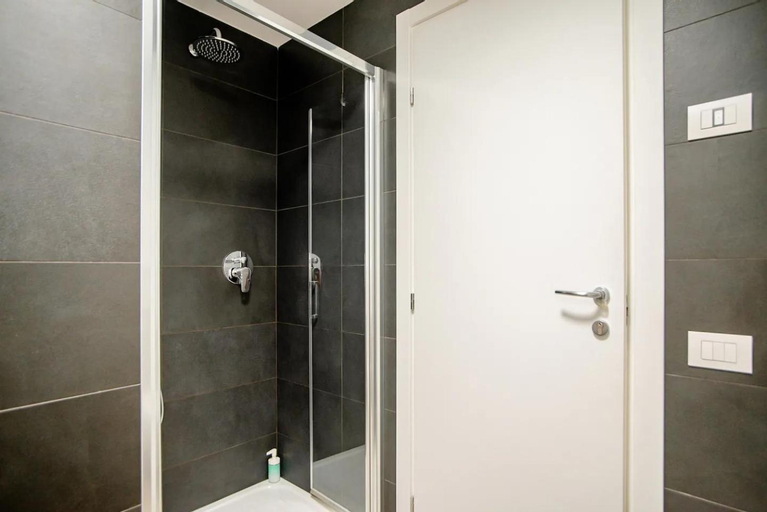 Bedroom 2, Guesthouse Tree Rooms Modern, Bergamo