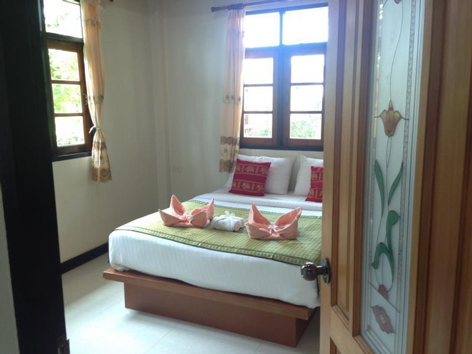 Bedroom 12