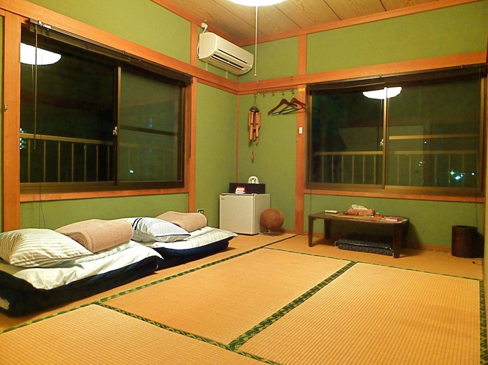 Bedroom 2, Aoshima Guesthouse Hooju, Miyazaki