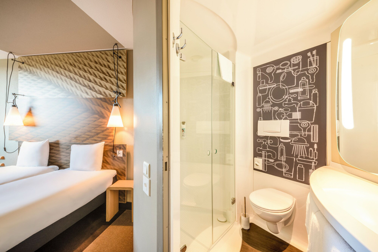 Bedroom 4, ibis Munich City West, München