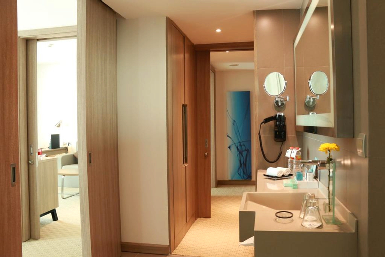 Bathroom 4