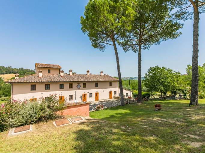 Others 2, Apartment Francigena-1 by Interhome, Florence