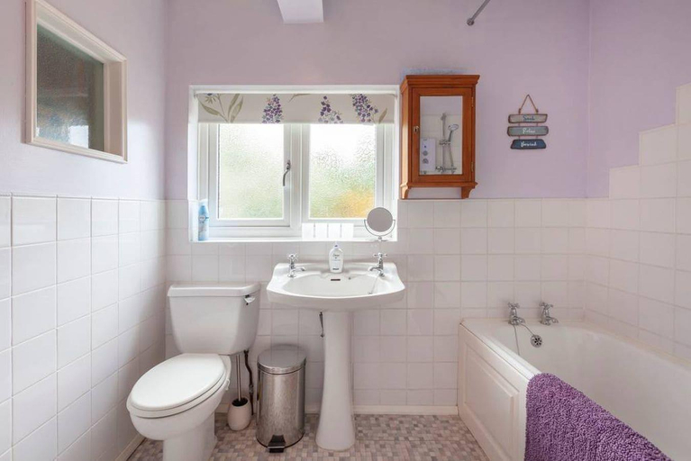 Bathroom 5, Ceilidh Cottage, North Yorkshire