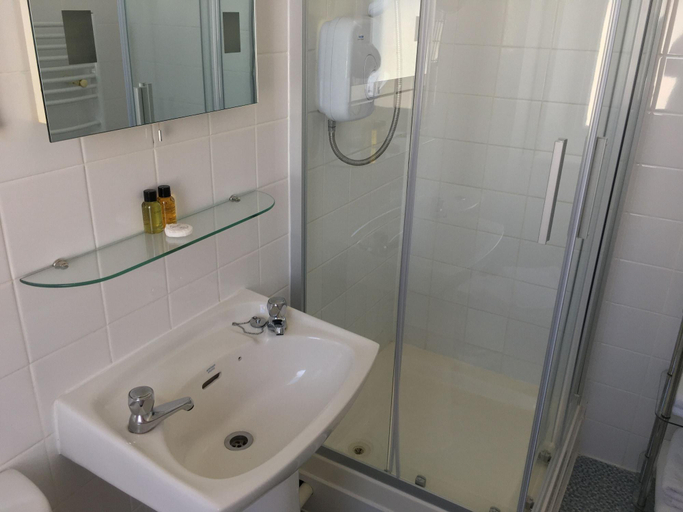 Bathroom 4, da Vinci Hotel, East Sussex