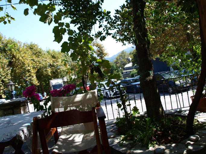 Room 3, Heliodora Comfort Triple Room 2, Thessaly