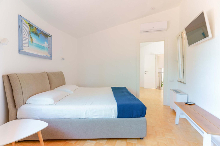 Bedroom 2, Villa Zola, Cagliari