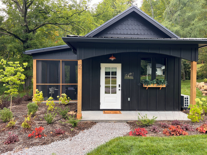 Exterior & Views 2, Anson Arbor Farm, Sevier