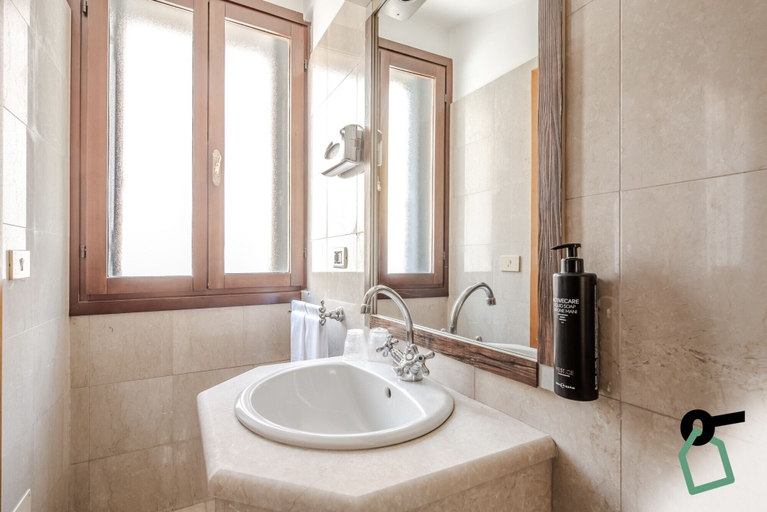 Bathroom 5, Hotiday Room Collection - Venezia Santa Lucia, Venezia