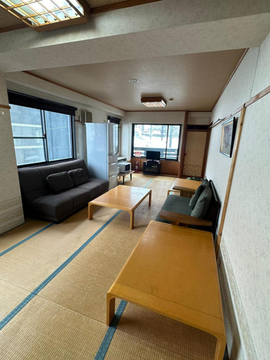 Others 4, Gondola House, Nozawaonsen