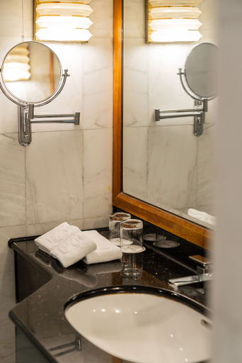 Bathroom 4, Hotel National, Taichung