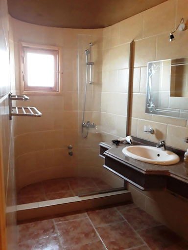 Bathroom 5, Embrace Hotel, Luxor