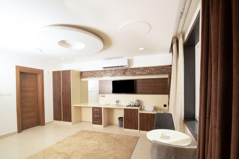Bedroom 4, Diamond Star Hotel, Seeb