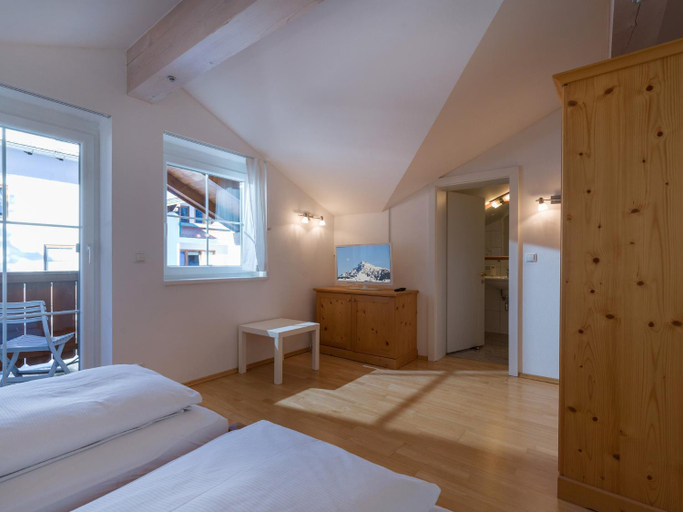 Others 5, Ski-in, Ski-out by Apartment Managers, Kitzbühel