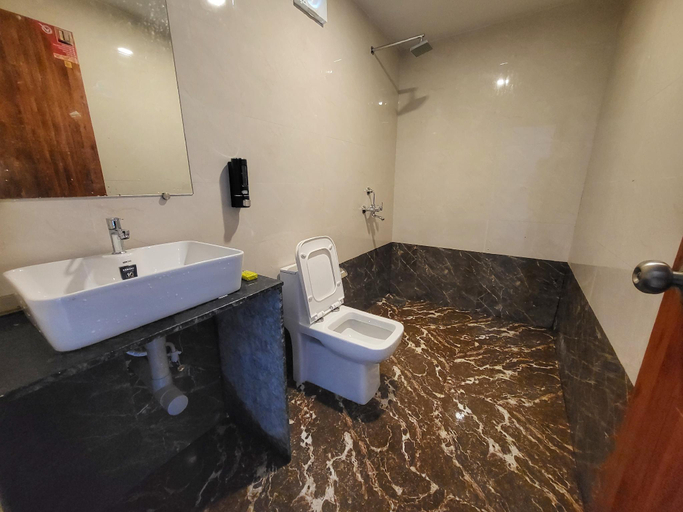 Bathroom 3, Rashiva Resort, North Goa