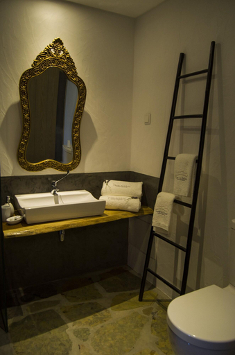Bathroom 4, Monte da Estrela Country House & SPA, Moura
