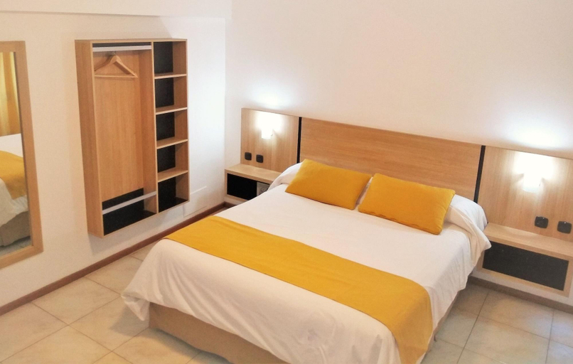 Bedroom 3, Apartamentos Mendoza, Capital