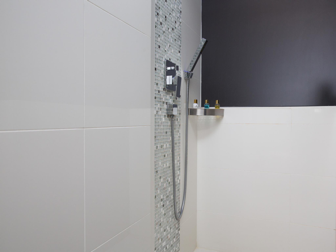 Bathroom 4