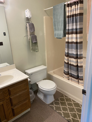 Bathroom 3, Villa Moderne Motel, Charlevoix