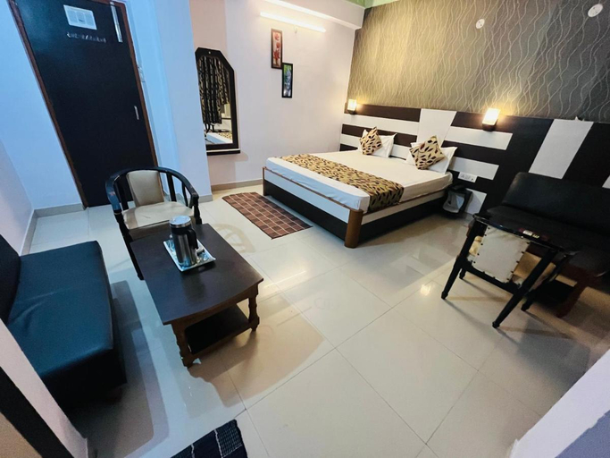 Others 3, Hotel Mani International, Patna