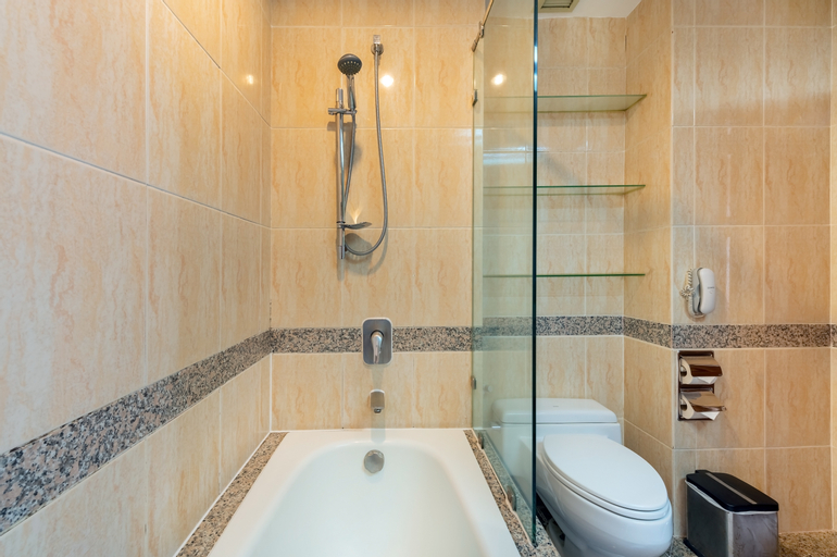 Bathroom 12