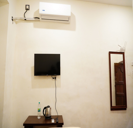 Others 4, White Town Villa, Puducherry