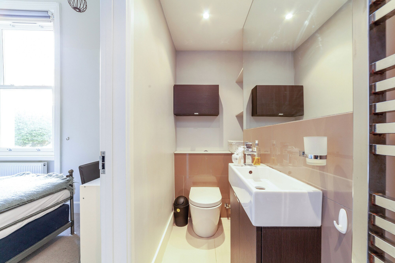 Bedroom 4, Prime Location - Stylish Apartment, London