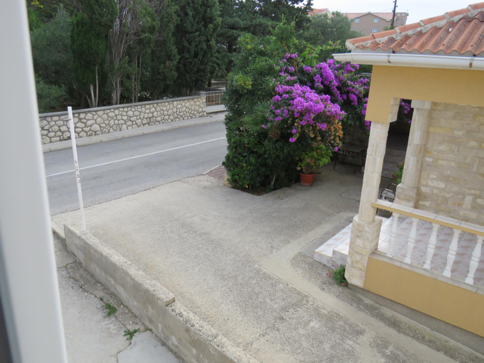 Others 5, Guest House MIRA, Novalja