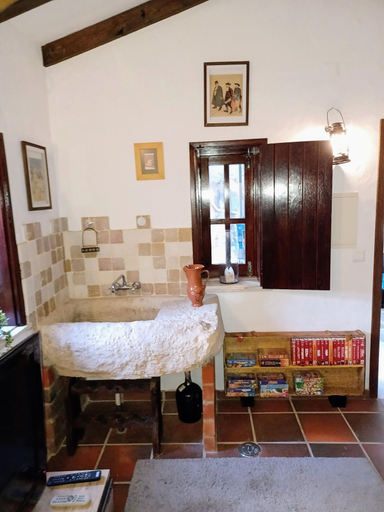 Public Area 3, Refúgio das Artes, Porto de Mós