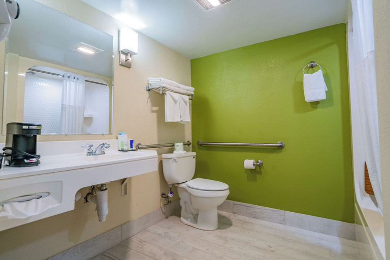 Bathroom 4, Sleep Inn Murfreesboro Shopping District, Rutherford
