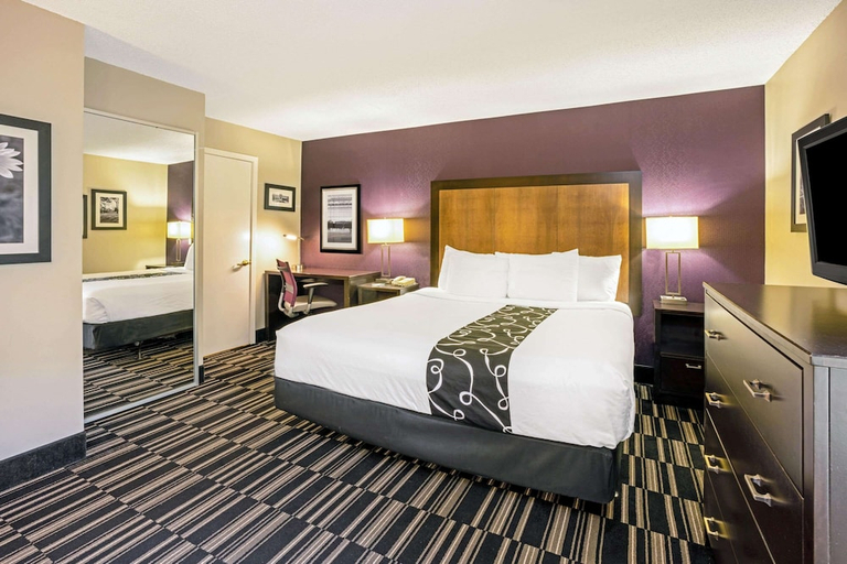 Bedroom 3, Staybridge Suites Spring – The Woodlands IHG, Montgomery
