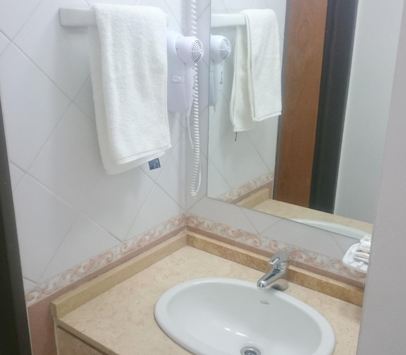Bathroom 4, Apartamentos Mendoza, Capital