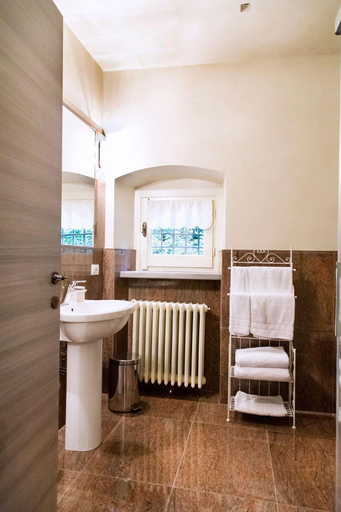 Bathroom 5, B&B Dimora delle Donnole, Bergamo