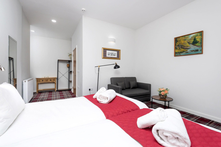 Bedroom 3, Smith Place Hotel, Edinburgh