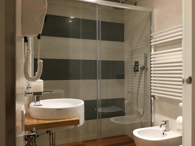 Bathroom 4, B&B Brezza di Mare, Catania