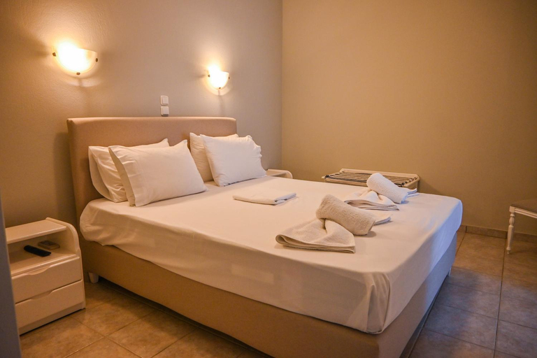Bedroom 2, Levanta guesthouse, South Aegean