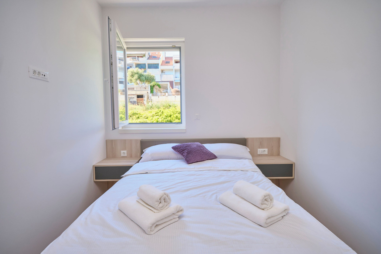 Bedroom 2, Tropic Night Apartment by Litto, Split
